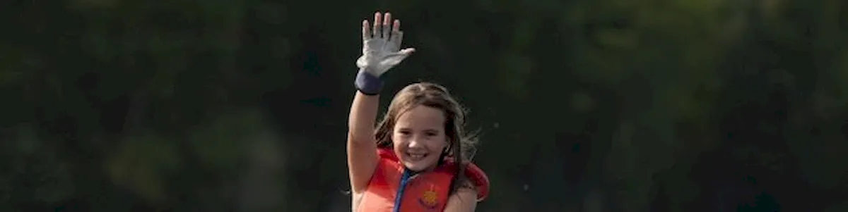 Read more about the article Pontoon Family Activities