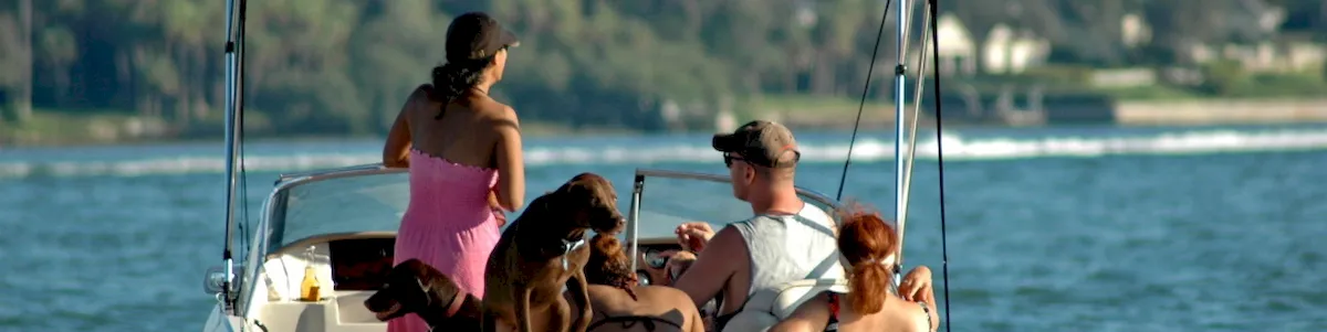 Read more about the article Top 5 Summer Necessities for Riding a Boat